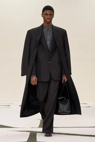 Look 5